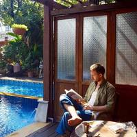 Deluxe King Room with Pool Access
