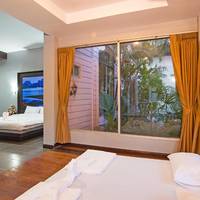 Family Room with Garden View