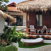 Triple Bungalow with Sea View