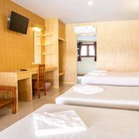 Economy Quadruple Room with Shared Bathroom
