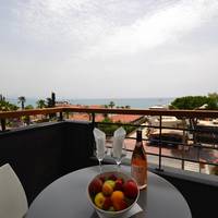 King Room with Sea View - Annex