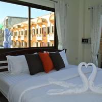 Deluxe Double Room with Partial Ocean View