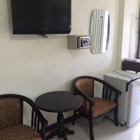 Family Room (3 Adults)