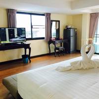 Deluxe Corner Room with Balcony