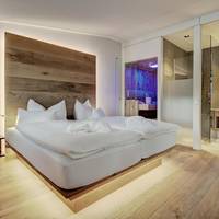 Suite with Lake View