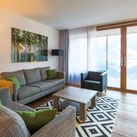 Three-Bedroom Apartment with Balcony and Lake View - Annex