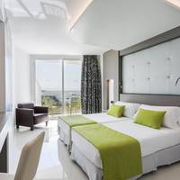 Joy - Double Room (2 Adults + 1 Child)