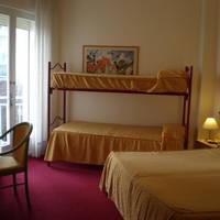 Quadruple Room with Lateral Sea View