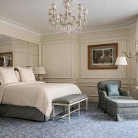 Four Seasons King Suite