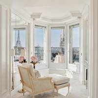 Eiffel Tower Suite