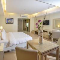 Premier King Room with Sea View