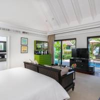 Beachfront Pool Villa