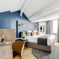 Executive Queen Room