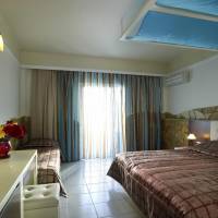 Deluxe Double Room with Side Sea View