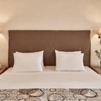 Junior Suite Sharing Pool Sea View