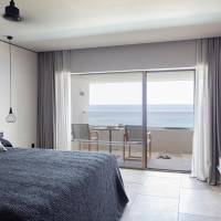 Upper Deck Infinity Blue Room