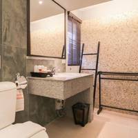 Deluxe Double or Twin Room with Pool View