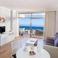 One-Bedroom Apartment (2 Adults)