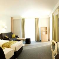Family Room (2 Adults + 2 Children) with Balcony