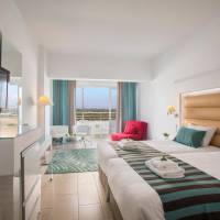 Family Room with Side Sea View (2 Adults + 2 Children)