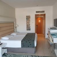 Family Room with Pool View (2 Adults + 2 Children)