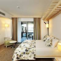 Lake Upper Floor Garden View