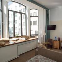 Family Room (2 Adults + 2 Children)