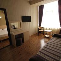 Suite (3 Adults)