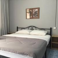 Queen Room with Partial Seaview