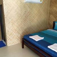 One-Double Bed Bungalow with Garden View