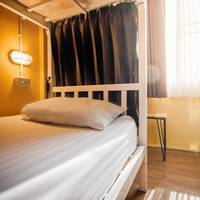 Bunk Bed in Mixed Dormitory Room