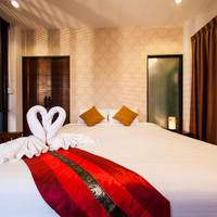 Honeymoon Suite
