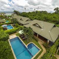 Deluxe Four-Bedroom Villa