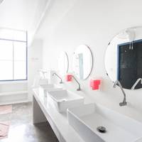 6-Bed Mixed Dormitory Room