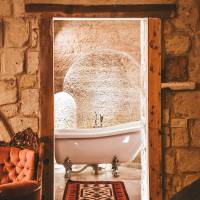 Cave Suite