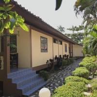 Family triple room