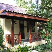Superior One-Bedroom Bungalow (2 Adults)