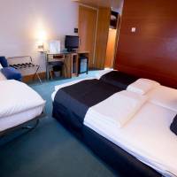 Triple Room (2 Adults + 1 Child)