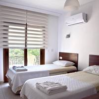 Standard Twin Room with Garden View