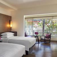 Club Twin Room with Lounge Access