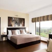 Executive Suite with Airport Pick up and Drop off including 15% off on F&B + Spa