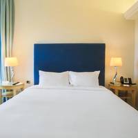 Deluxe Double Room with Partial Sea View
