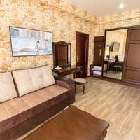 One-Bedroom Suite with Sea View