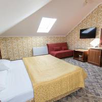 Mansard Family Room