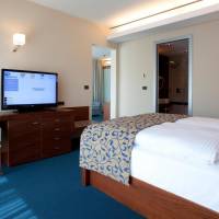 Special Offer - One-Bedroom Suite (2 Adults) with New Year's Package