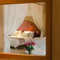Honeymoon Suite