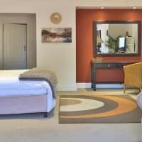 Luxury Suite