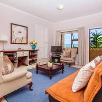 Family Room (4 Adults)