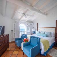 Deluxe Three-Bedroom Ocean View Villa