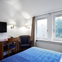 Small Double Room